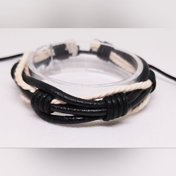 Men's leather bracelet layered black new e5 - Picture 1 of 1